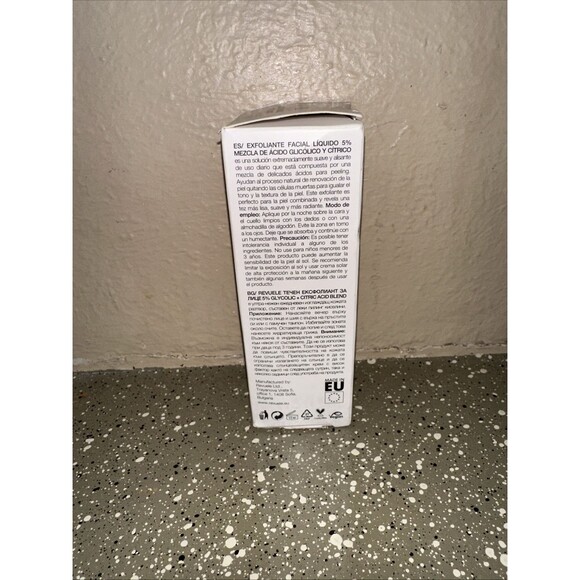 REVUELE Liquid‎ Facial Exfoliant Daily 5% Glycolic + Citric Acid Blend 125ml - Picture 2 of 4